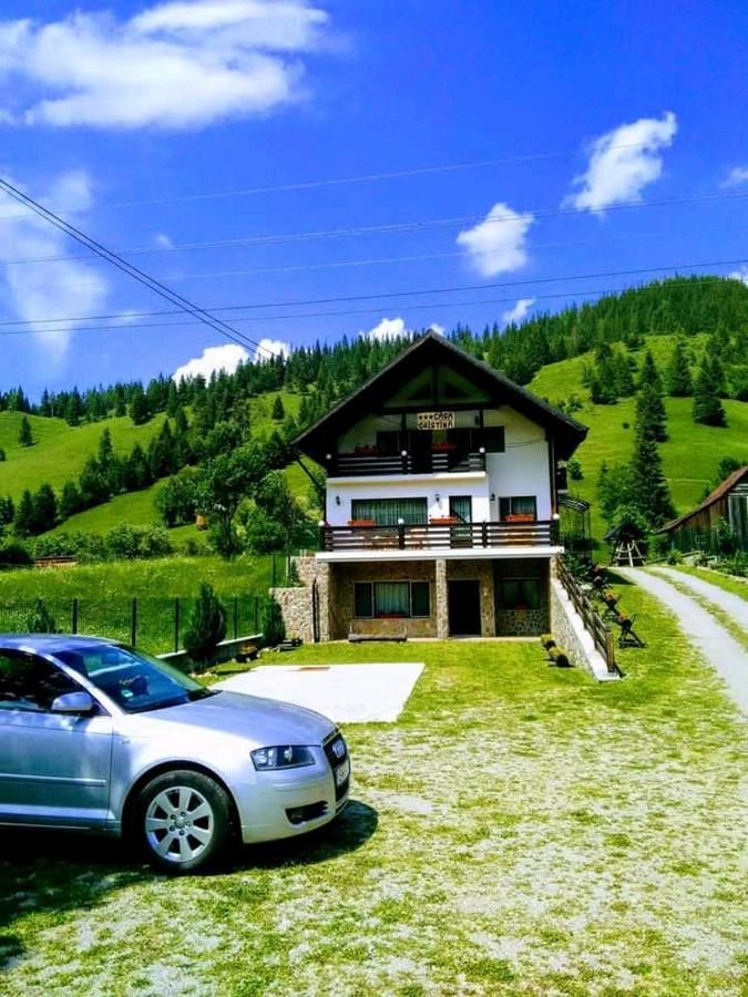 Casa Cristina Hotel Fundu Moldovei Exterior foto